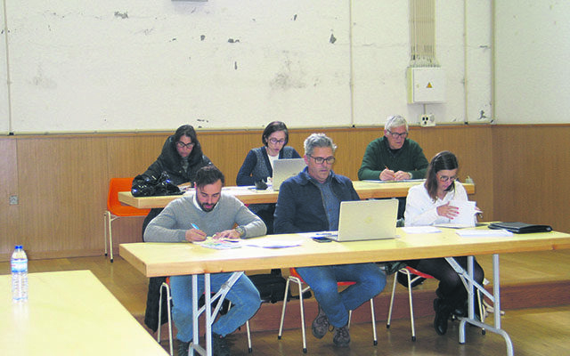 Junta de Serpins doa terreno a Associação Bombei...