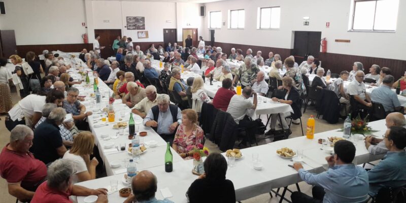 Almoço-convívio dos seniores de Vilarinho reúne...